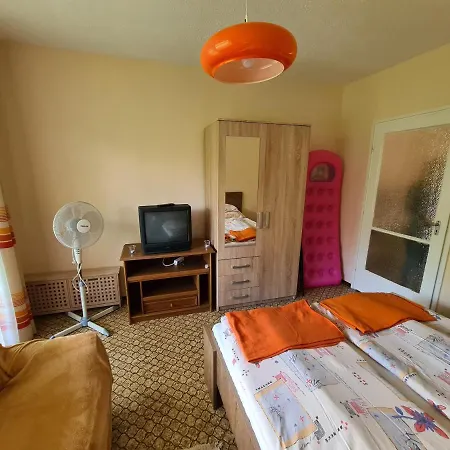 Örzse Apartman